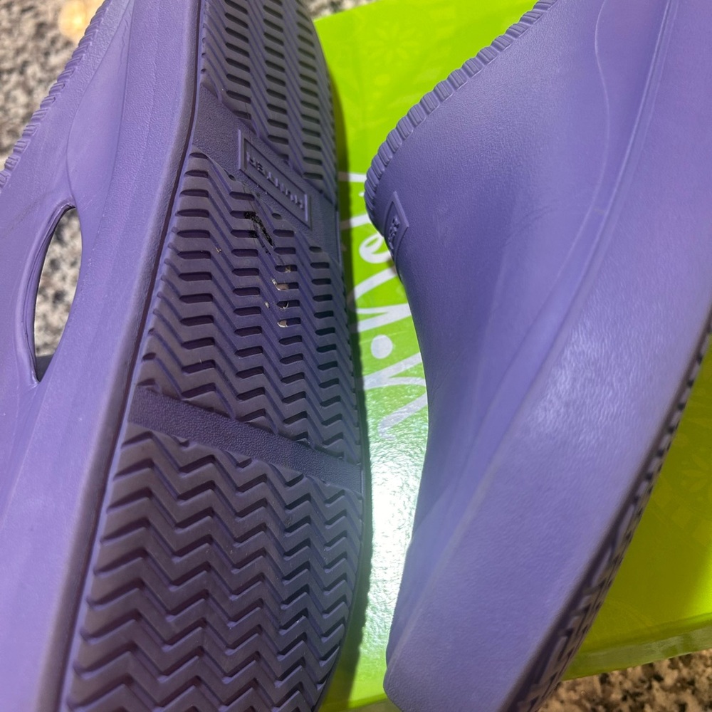 Hunter Purple Women's Shoes - Picture 3 of 9